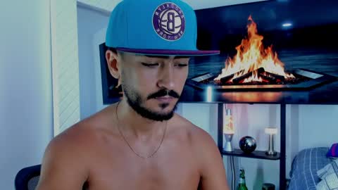 Hey im David that loves to explore and speak their fantasies. Very open talktative and nice. Feel free to chat with me online show from July 28, 11:17 am