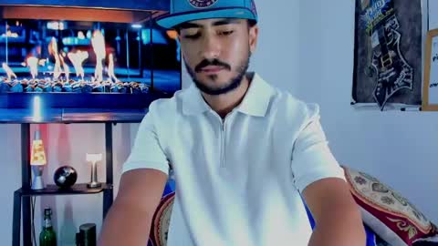 Hey im David that loves to explore and speak their fantasies. Very open talktative and nice. Feel free to chat with me online show from June 7, 11:59 am