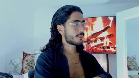 Hey im David that loves to explore and speak their fantasies. Very open talktative and nice. Feel free to chat with me online show from January 11, 1:44 am