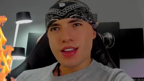 David Jons online show from January 8, 11:52 pm