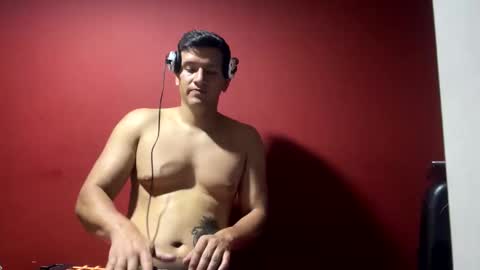 davidhot111 online show from October 22, 12:36 am