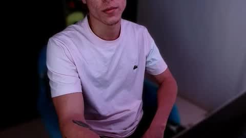 davidsalazar33 online show from November 13, 5:54 am