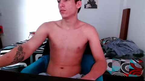 Snapshot of davidsalazar33 chatting on October 25, 3:34 pm davidsalazar33 online show from October 25, 3:34 pm