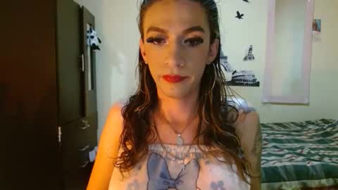 dayanna_01_ online show from April 24, 5:59 pm