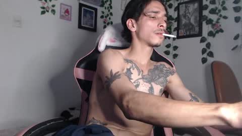 dazzayy online show from December 5, 12:25 am