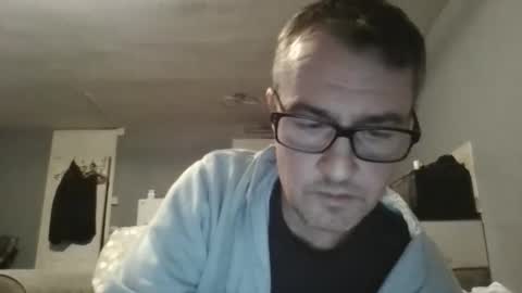 Dazzill online show from November 30, 4:58 pm