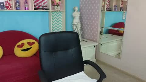 Shari online show from July 9, 7:45 am