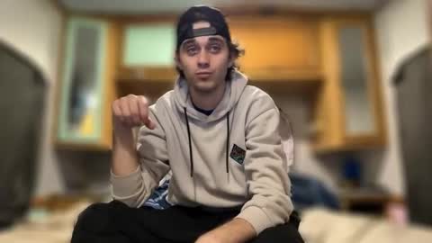 deafguyproud69 online show from March 21, 2:28 am