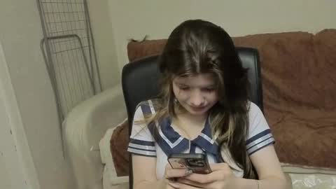 Camille online show from May 1, 9:31 pm