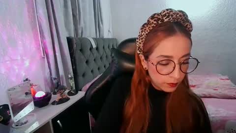 Juliet online show from May 15, 11:45 pm