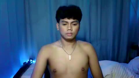 hi hello how are you online show from February 11, 1:48 pm