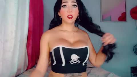 deboragill online show from July 25, 1:14 am