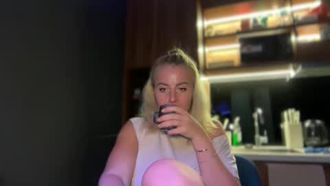 deean12 online show from February 19, 6:07 pm