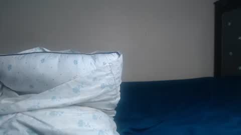 Dee online show from March 15, 5:01 am