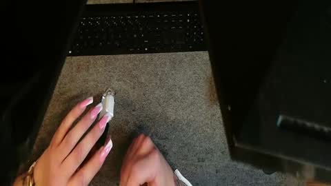 Snapshot of deeliah chatting on October 5, 12:19 am Deeliah online show from October 5, 12:19 am