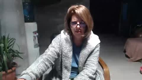 hi guys i m a cute milf i m here for good time and nice people pls be respectfool and enjoy me online show from September 12, 4:14 am