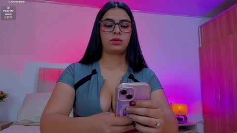 deepthroat_sweet online show from May 8, 12:16 am