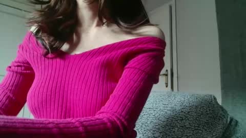 KamiDevi online show from January 11, 1:06 pm