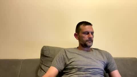 Defloy online show from November 15, 7:26 pm