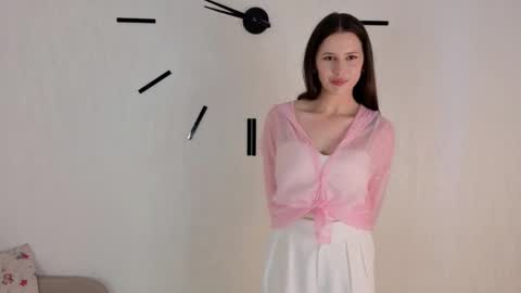 Leia online show from May 25, 4:40 am