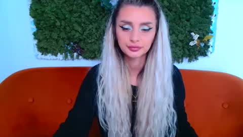 deliciaalove online show from March 7, 6:41 pm