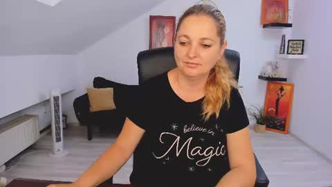 DeliciousLolly online show from July 27, 3:26 am