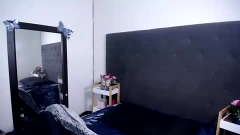 Delilah Blaze online show from April 24, 2:35 am