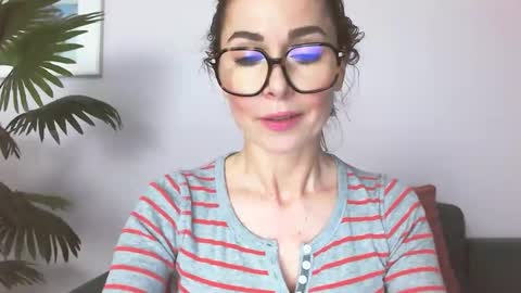 delilah_sweet online show from June 1, 3:57 pm