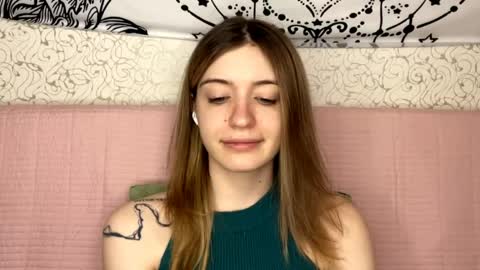 Sia online show from May 7, 7:48 am