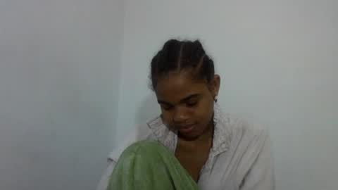 delphine online show from July 6, 4:53 am