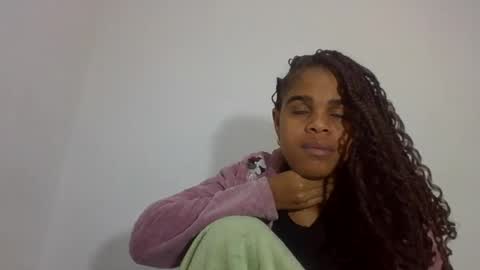 delphine online show from July 1, 4:32 am
