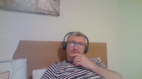 demarco1977 online show from March 23, 8:03 pm