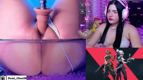 demiii online show from July 30, 1:17 am