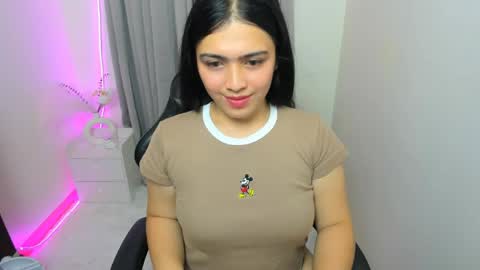 Demi online show from April 5, 6:05 pm