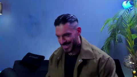 dennis_cox_ online show from June 23, 3:58 am