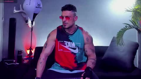 dennis_cox_ online show from January 15, 7:50 am