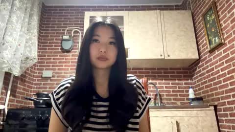 Snapshot of denysebernacchi chatting on October 30, 3:01 pm Emma online show from October 30, 3:01 pm