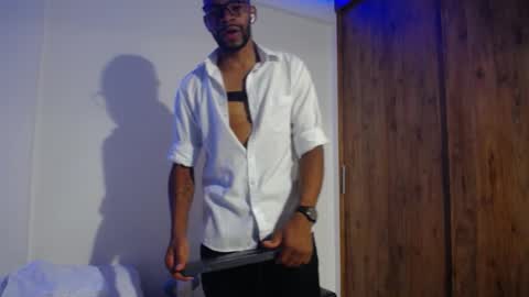 Snapshot of denzo_cornell chatting on September 26, 4:53 am denzo online show from September 26, 4:53 am