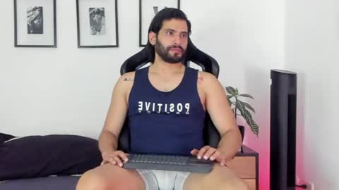 Dereck Vega online show from July 19, 12:46 am