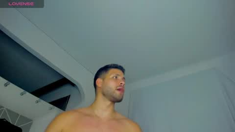 dereckhardd online show from April 30, 12:37 am