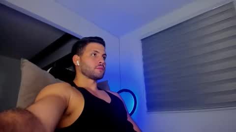 dereckhardd online show from March 7, 9:09 am