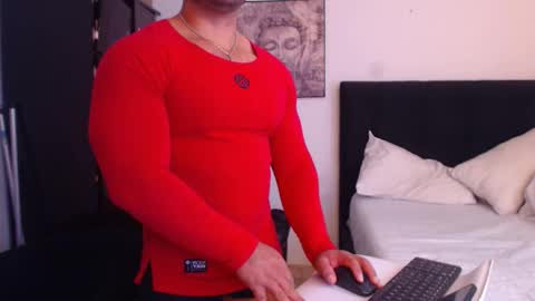 Derek online show from December 21, 2:01 pm