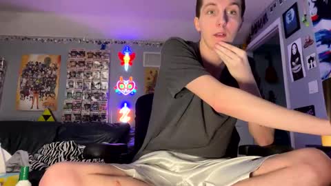 derekdings online show from May 1, 4:23 pm