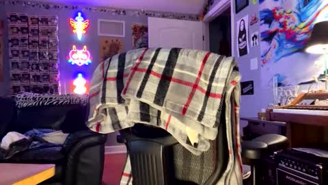 derekdings online show from November 20, 2:25 pm