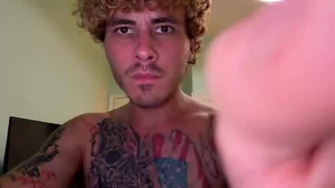 Natureboiiii online show from October 26, 6:47 am
