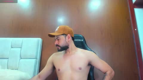 DerryBigger CM online show from March 15, 7:06 pm