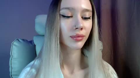 Ari online show from April 29, 5:30 pm