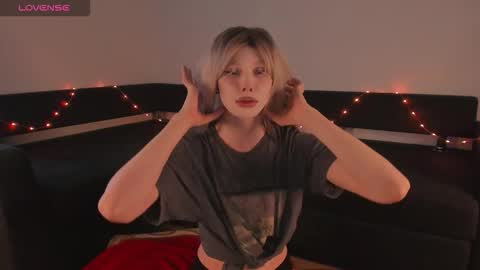 Domi  online show from December 2, 10:19 pm