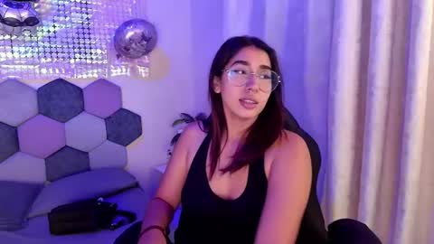 TORI AND MR. BEAR online show from July 30, 6:08 pm