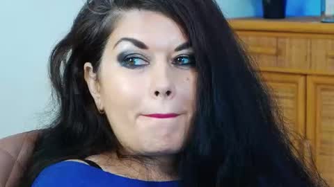 HellenMoon online show from November 7, 1:02 pm